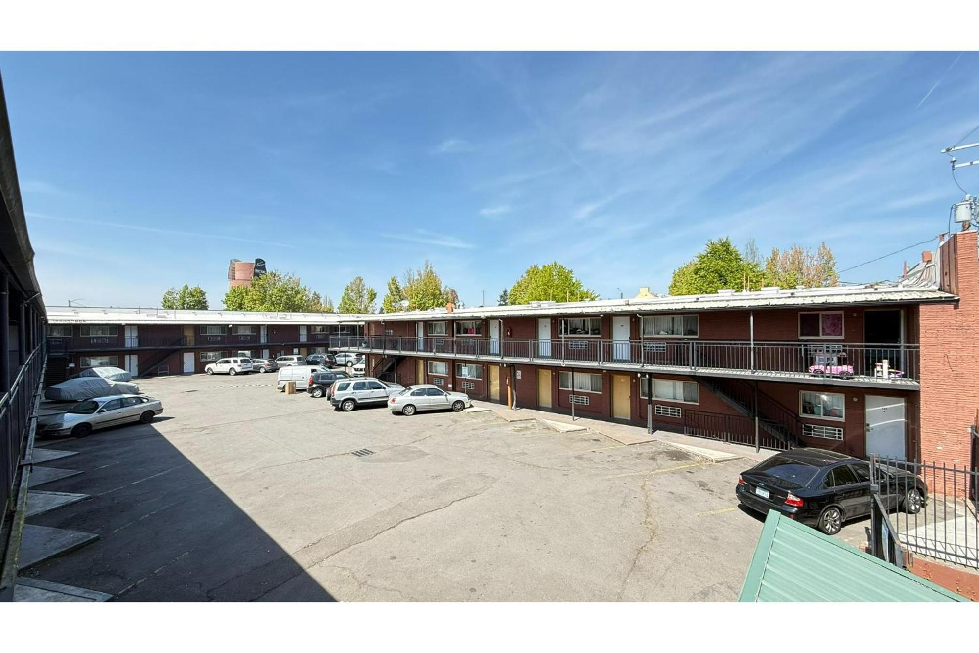 Motel Banfield By Oyo Or 2*